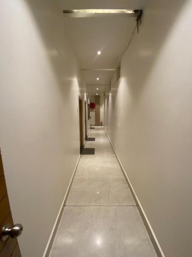 Hotel Raghupati Ayodhya Exterior foto